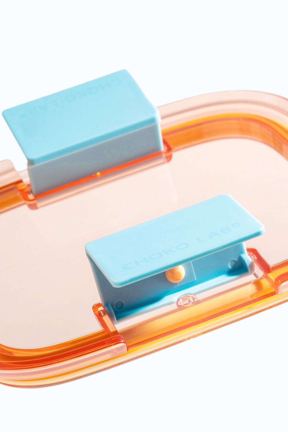 Bento Duo clip and seal detail